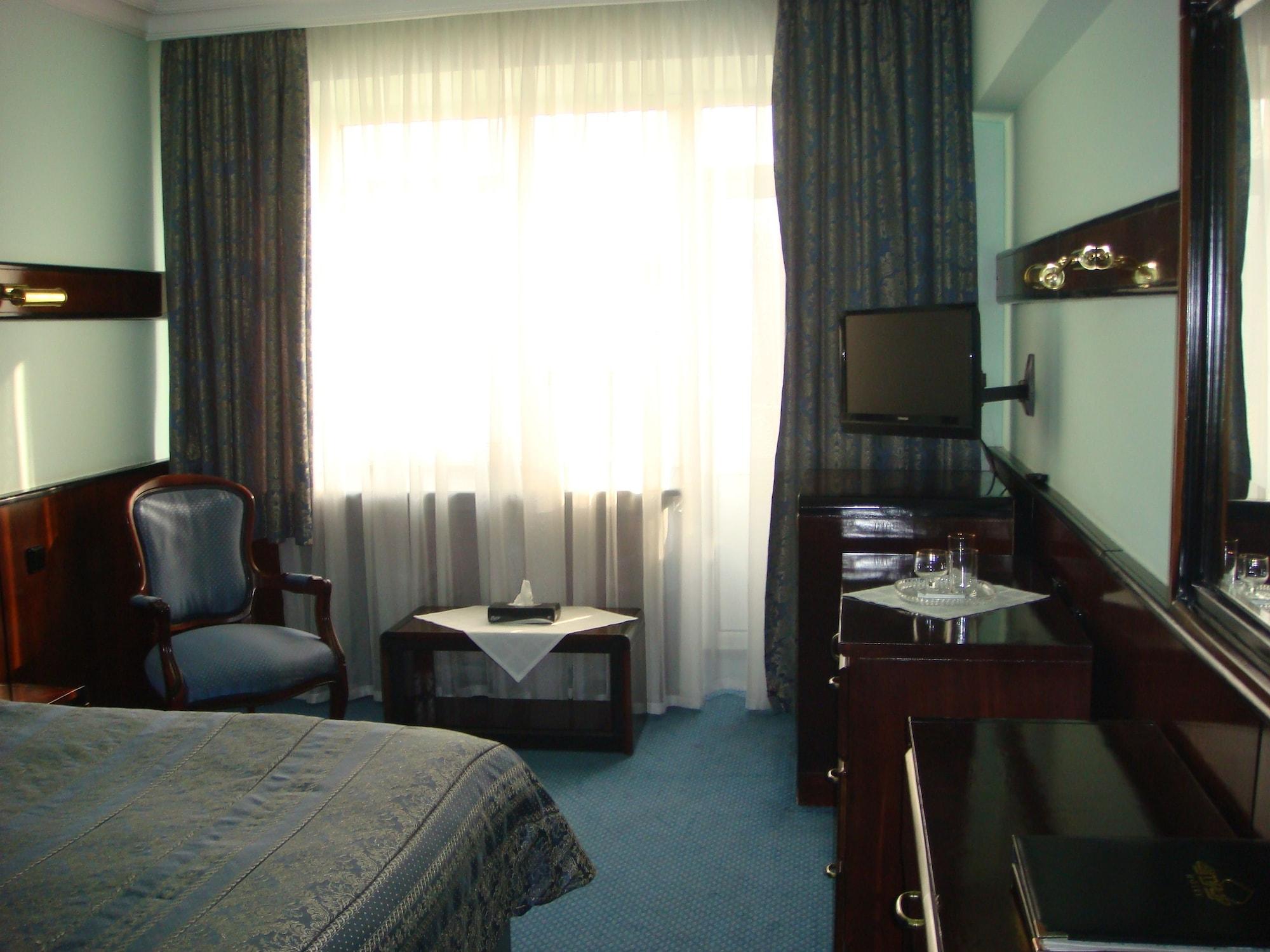 Otrar Hotel Almaty Ngoại thất bức ảnh